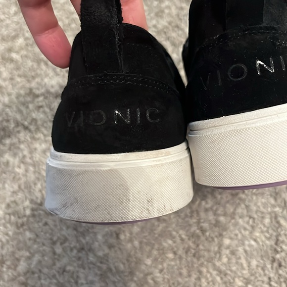Vionic Black Slip-On Sneakers Kimmie Perf - women’s ladies wide 8.5 - Picture 11 of 12
